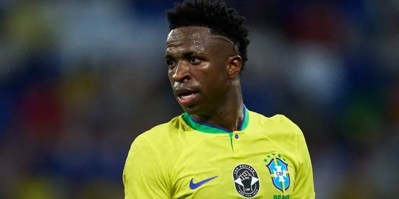 Vinícius Júnior hứa hẹn sẽ thay Neymar gánh vác hàng công của Brazil trong tương lai